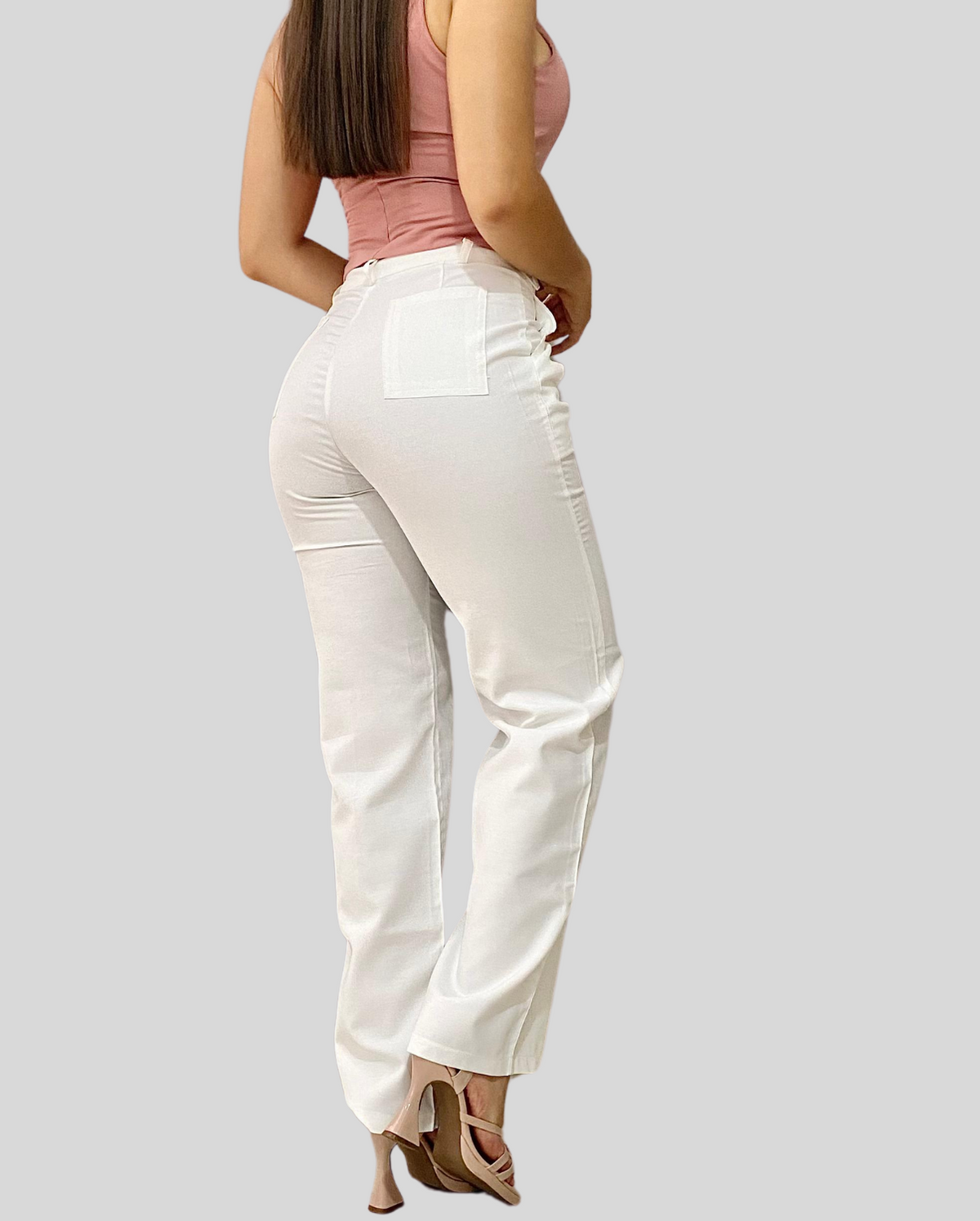 Ref: MIK-2738 Pantalón straight leg, con prenses tono blanco, tiro alto, tejido plano.