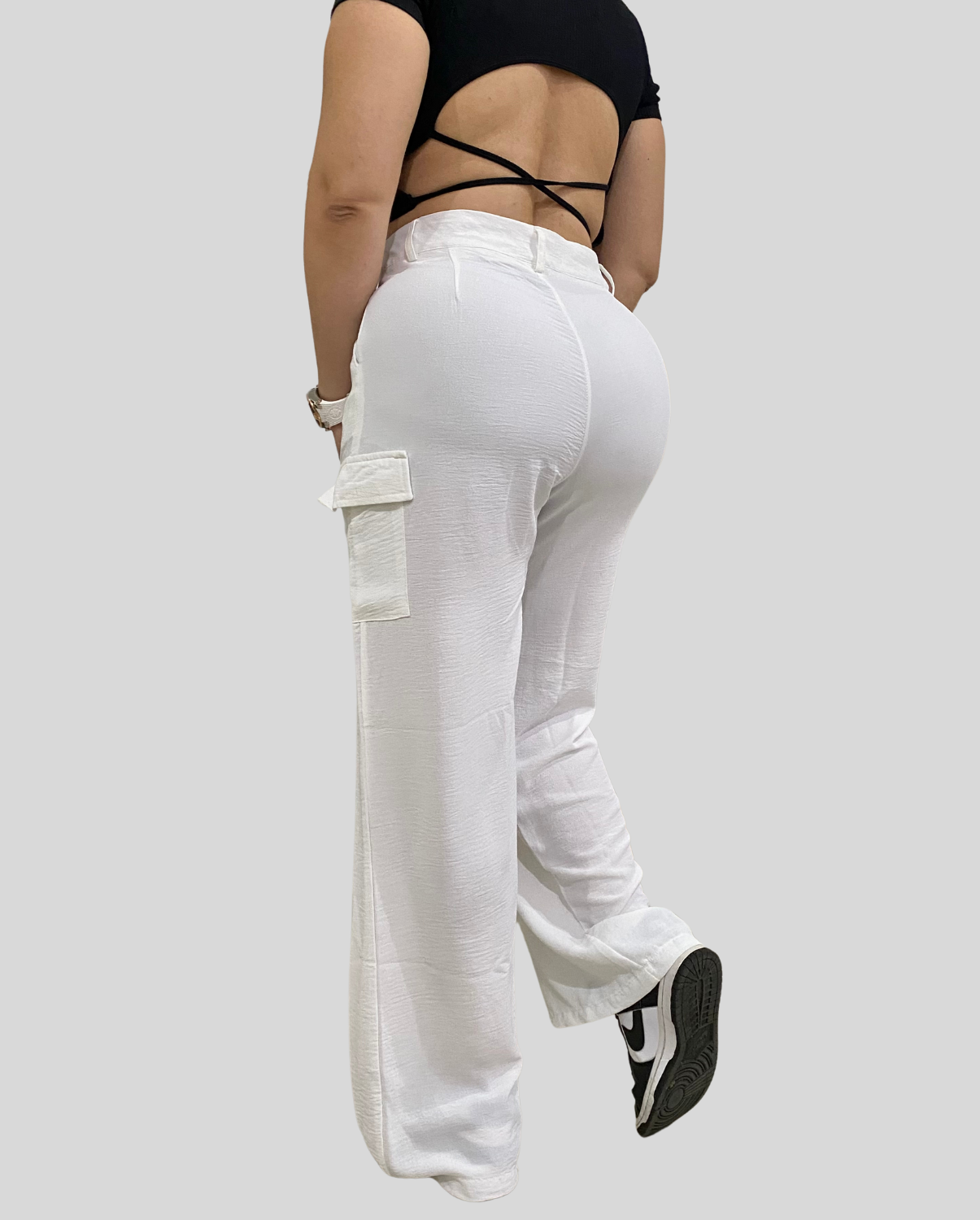 Ref: MOM-2744 Pantalón cargo, tejido plano liviano, en stretch. tiro alto