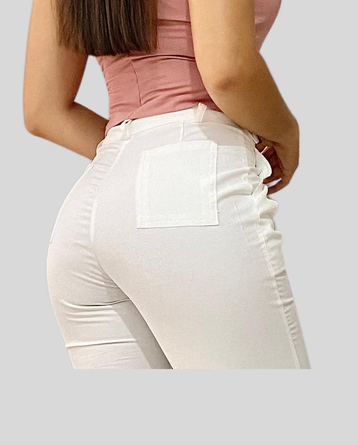 Ref: MIK-2738 Pantalón straight leg, con prenses tono blanco, tiro alto, tejido plano.