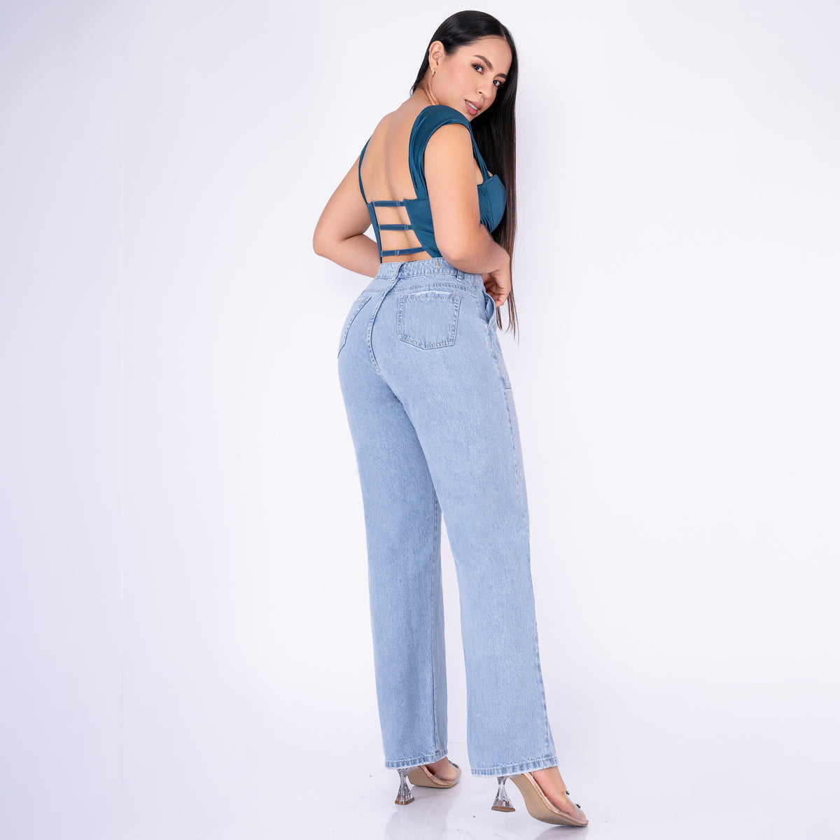 Ref: J-2276-1  PANTALON RIGIDO PALAZZO BOLSILLOS SOBRE PUESTO DE BRILLOS AZUL CLARO