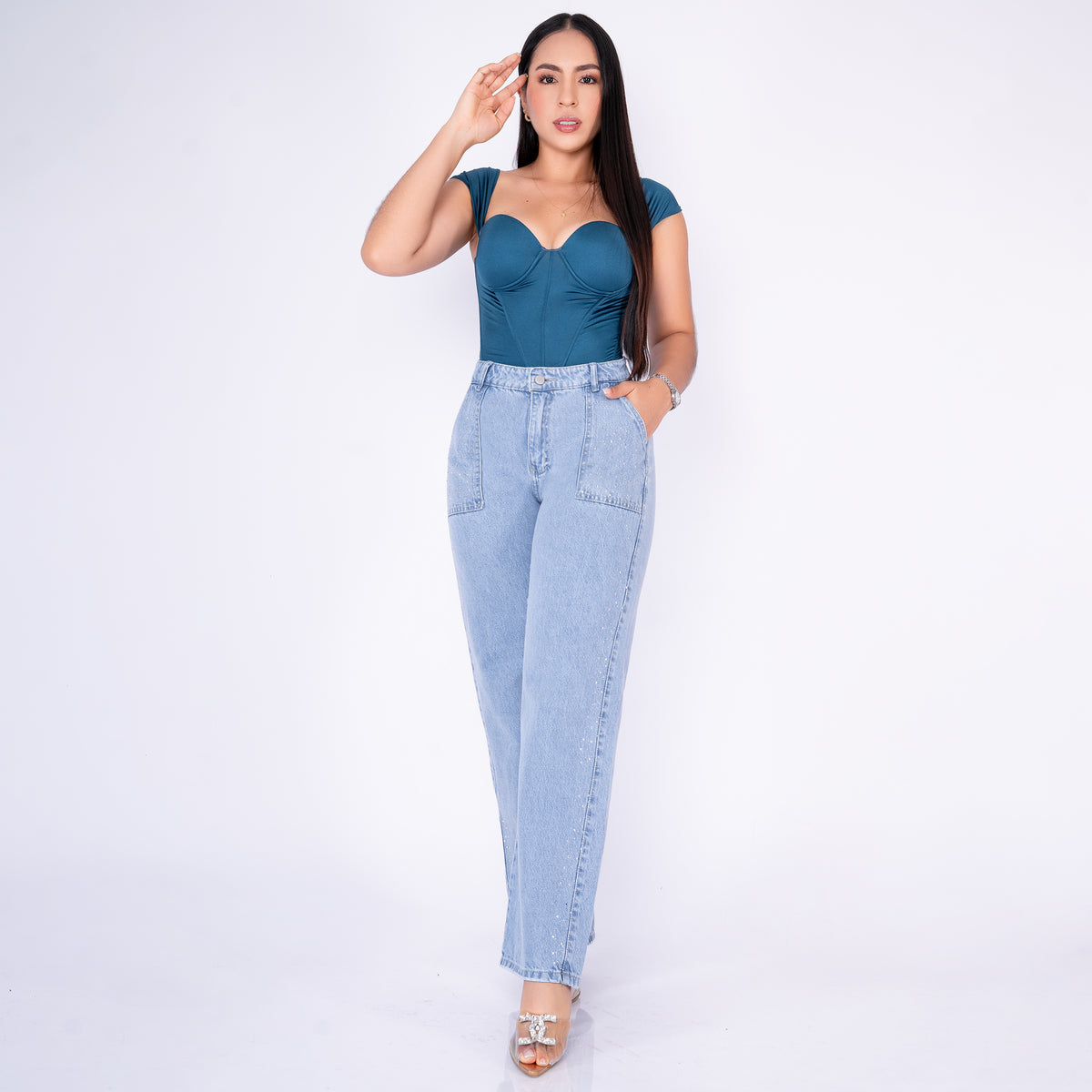 Ref: J-2276-1  PANTALON RIGIDO PALAZZO BOLSILLOS SOBRE PUESTO DE BRILLOS AZUL CLARO