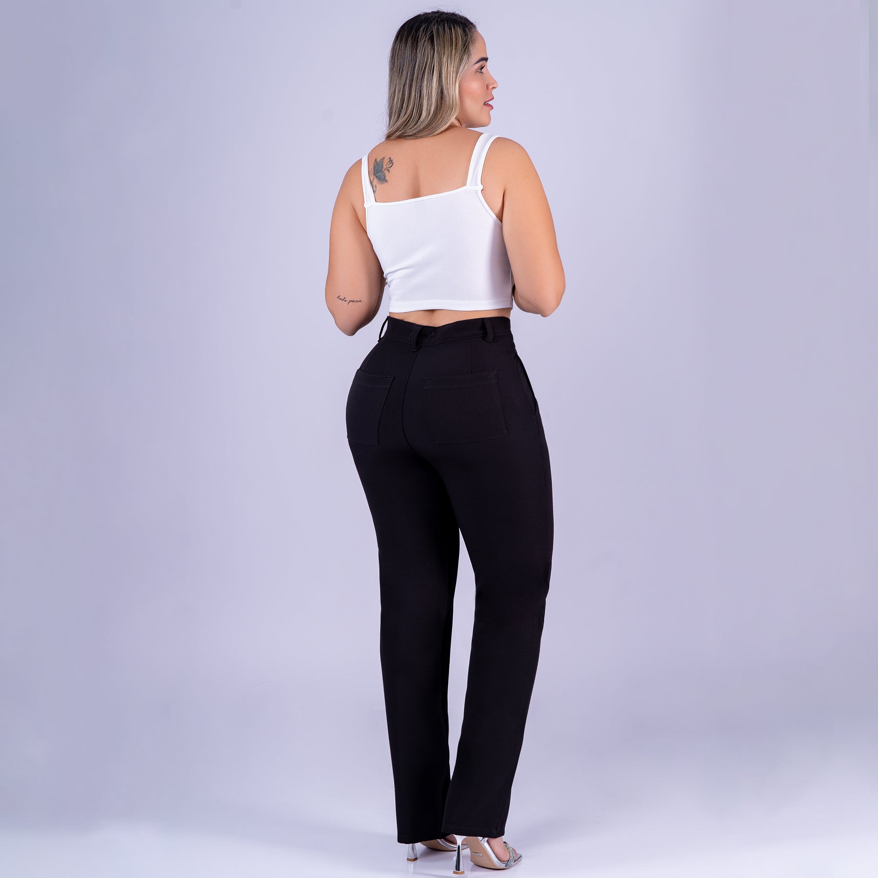 Ref: VI-2784 Pantalón liviano stretch, bota recta, tiro alto, tono negro