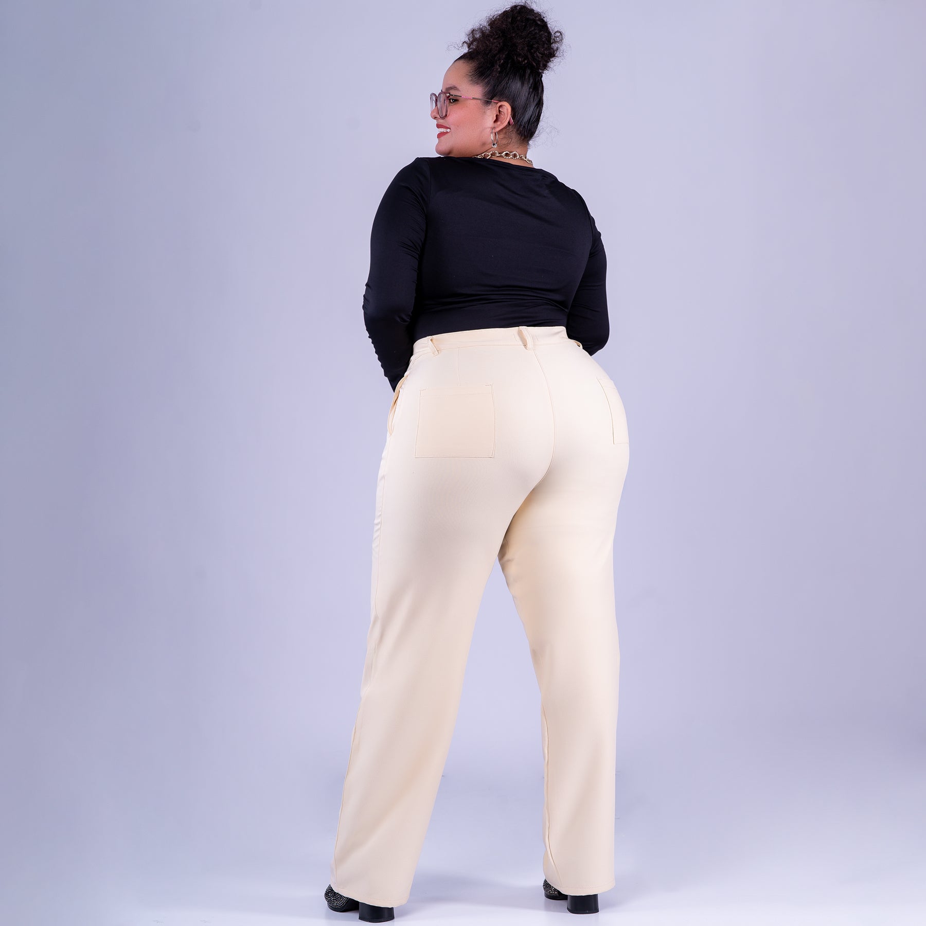 Ref: VI-2781 Pantalón liviano stretch, bota recta, tiro alto, tono marfil
