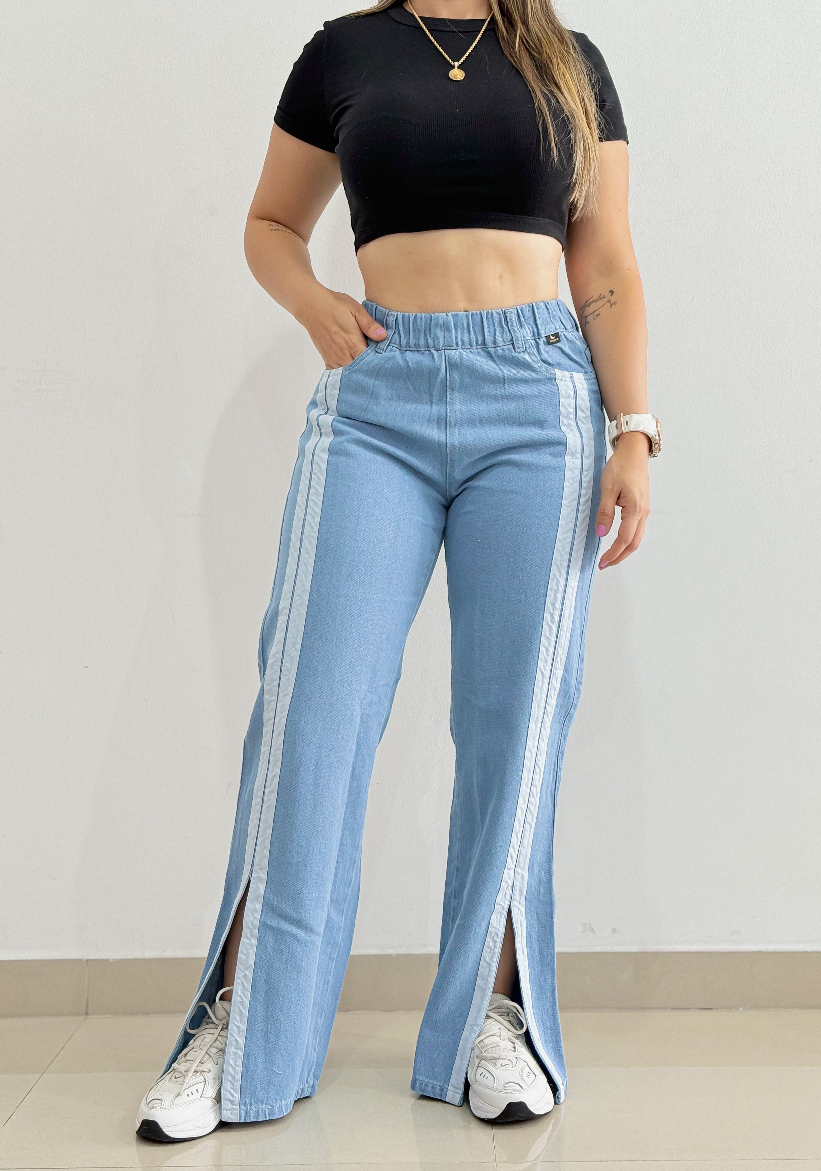 Ref: J-2260 Jean rígido mom flare azul