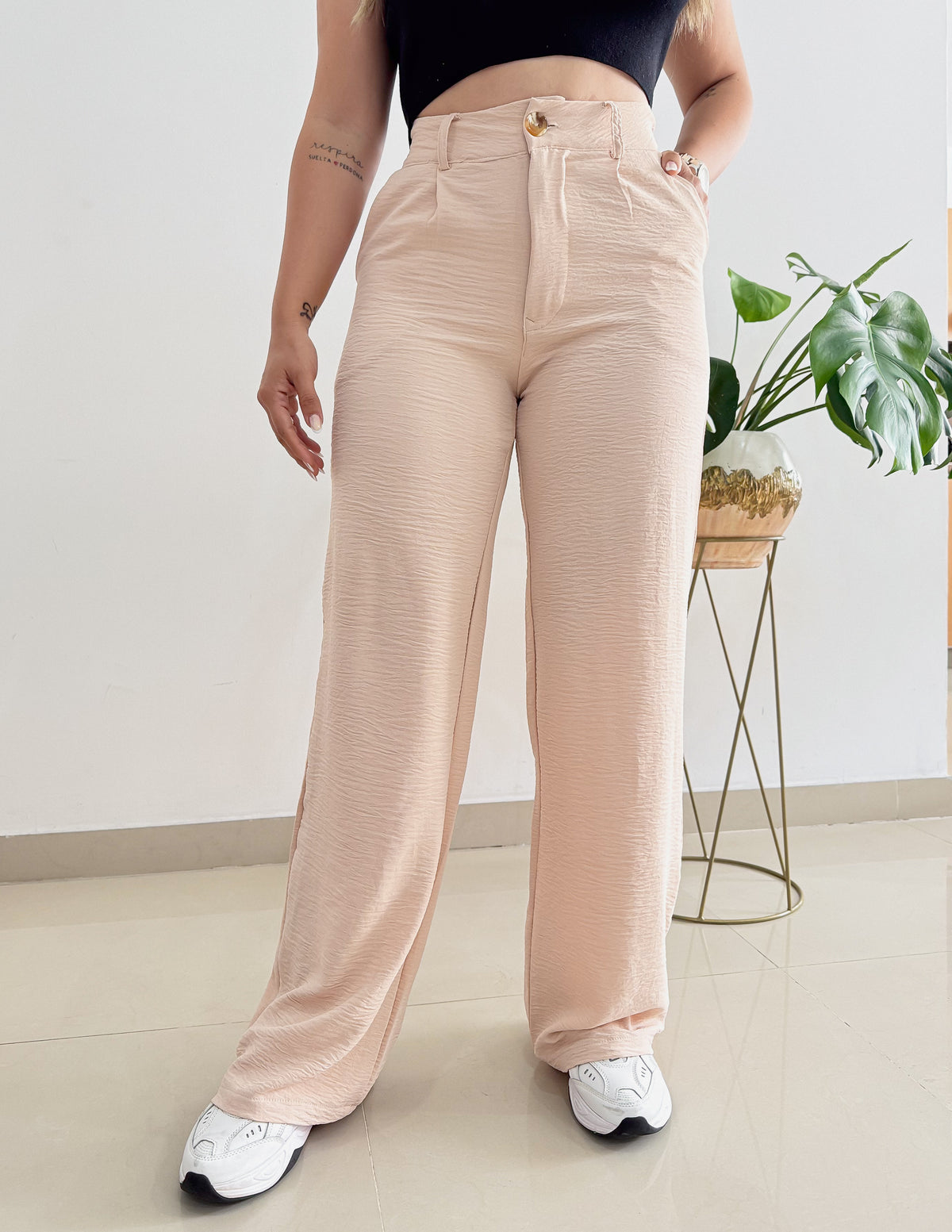 MOM-2742-1  Pantalón palazzo, tejido plano liviano, en stretch. tiro alto