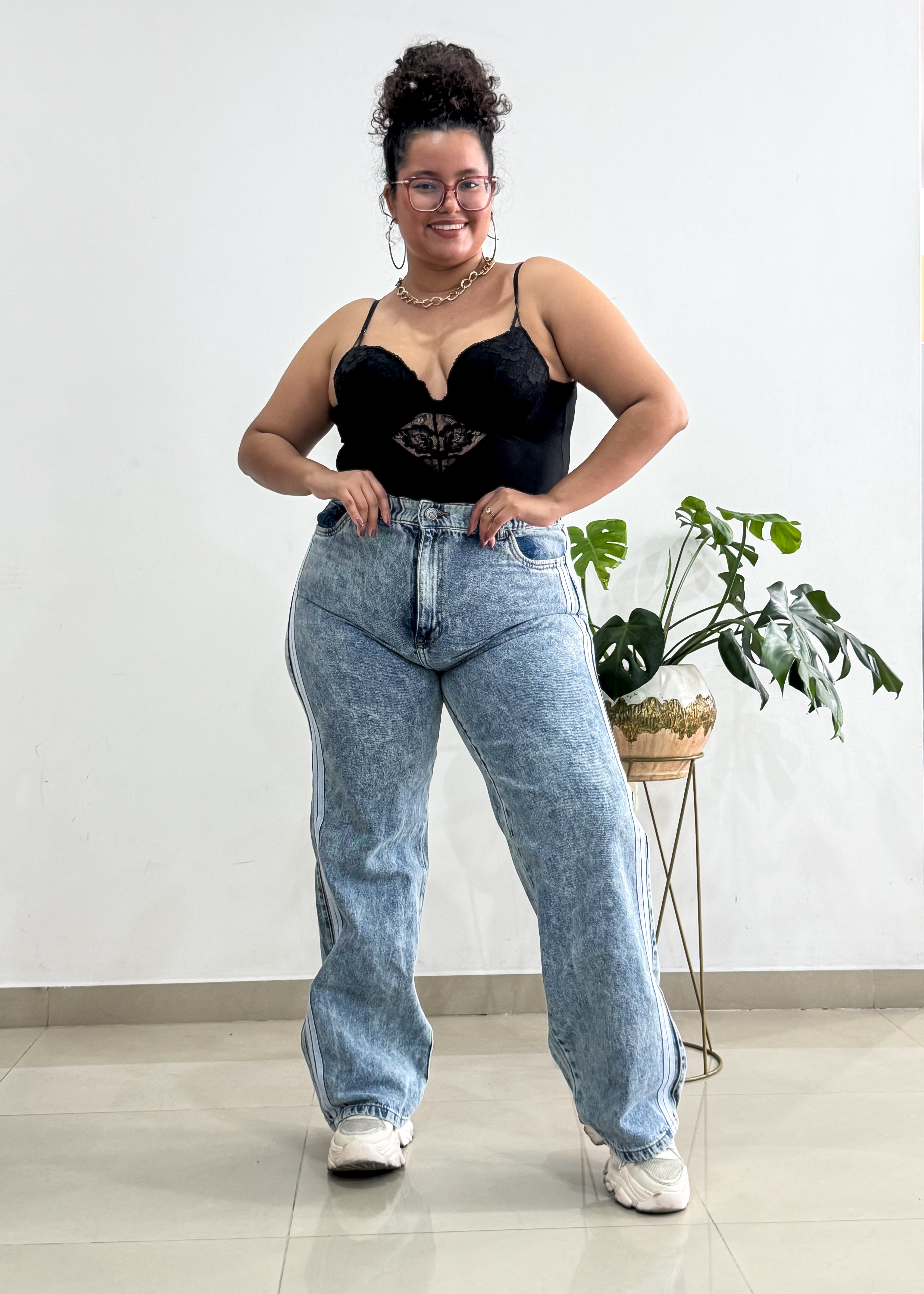 J2268 PANTALON PLUS RIGIDO RESORTE EN CINTURA LINEAS LATERALES