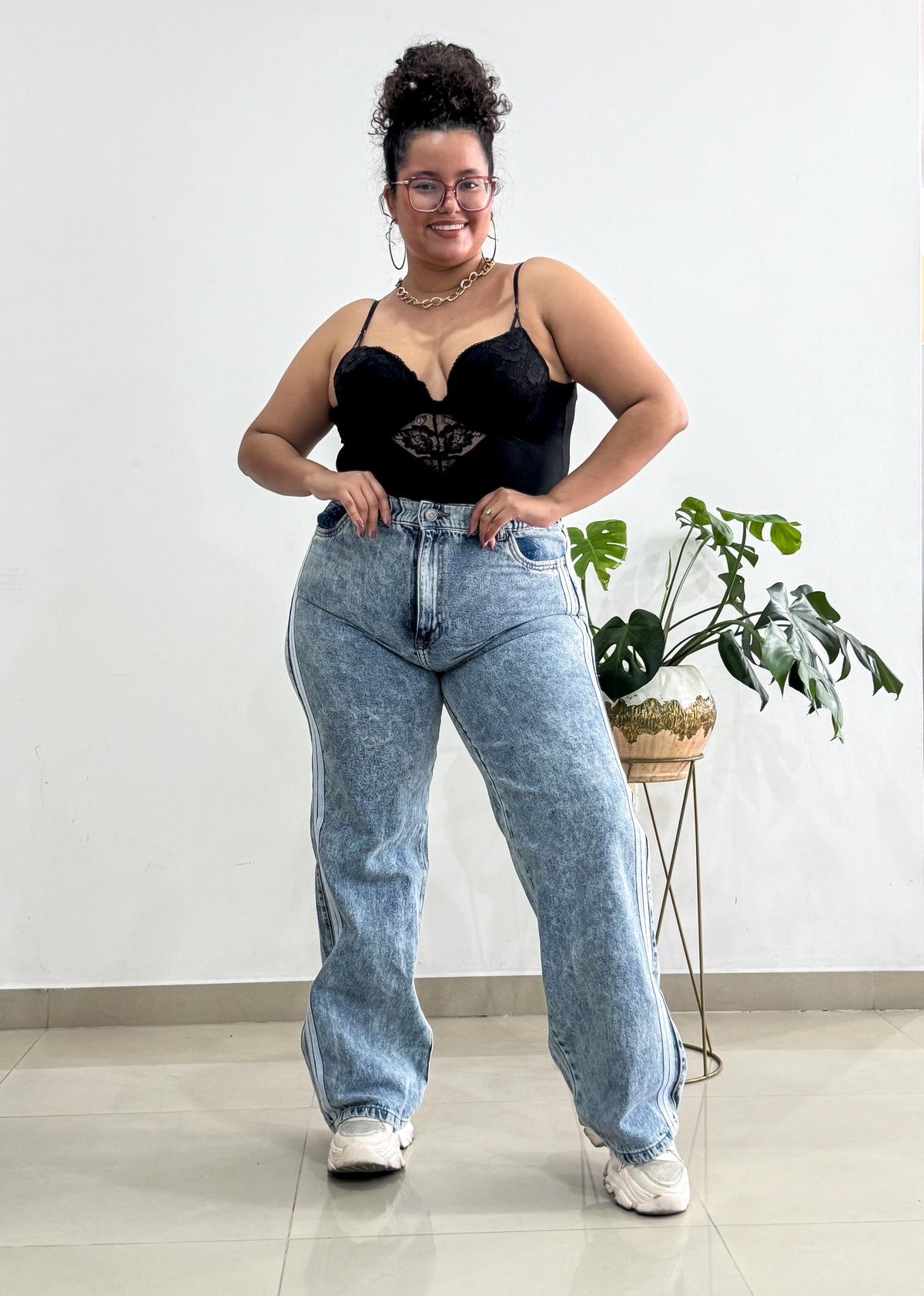 J2268 PANTALON PLUS RIGIDO RESORTE EN CINTURA LINEAS LATERALES