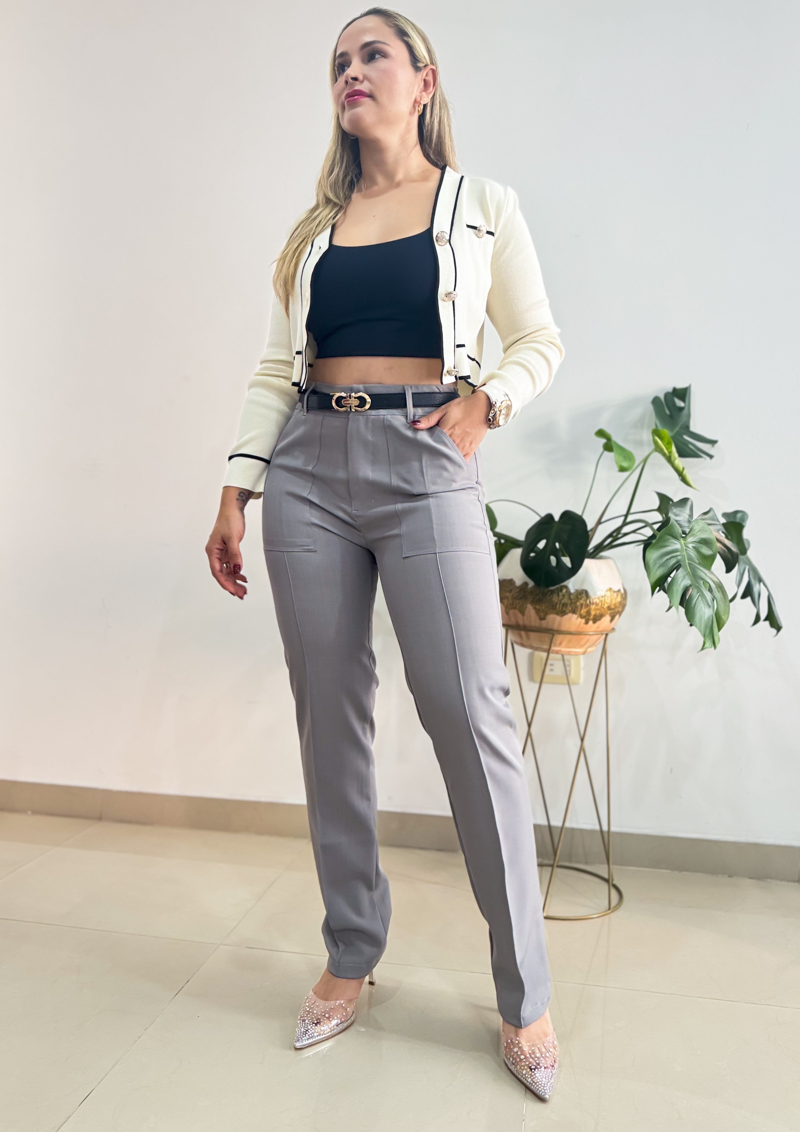 MEZ-2767 Pantalón en semi stretch con costura en pierna