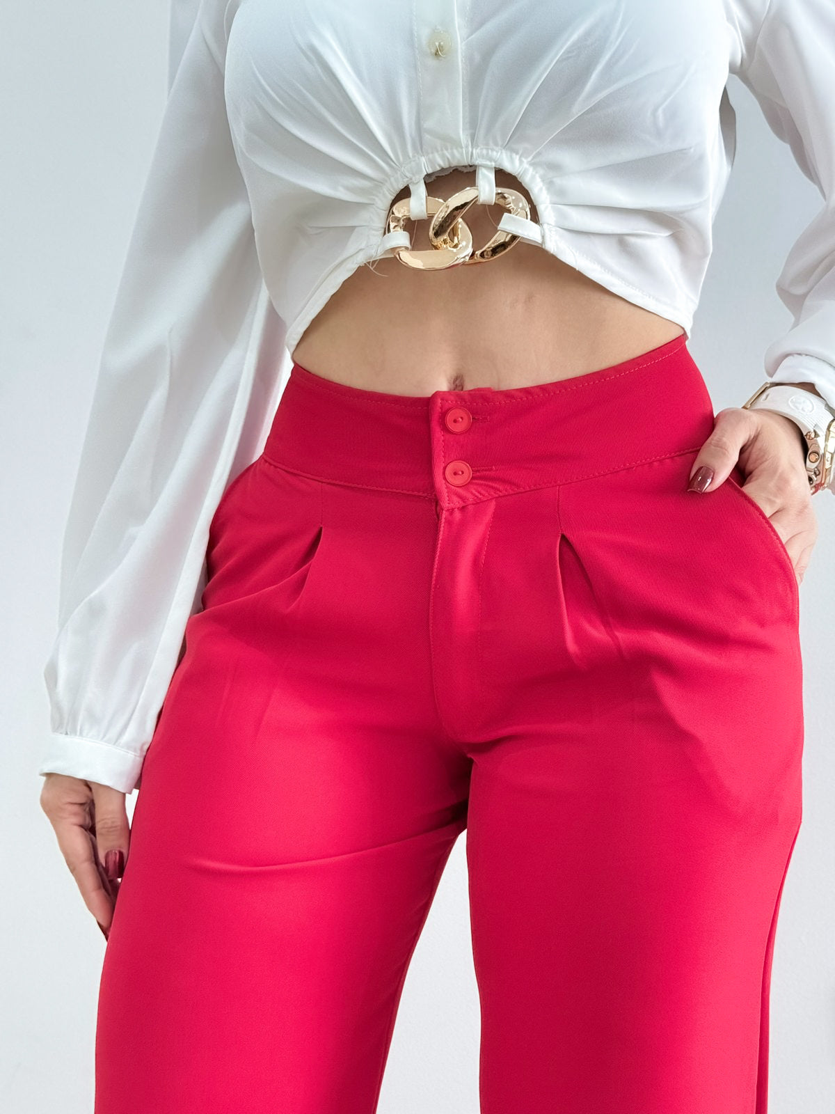VI-2778 Pantalón straight leg con prenses, bolsillo ribete.