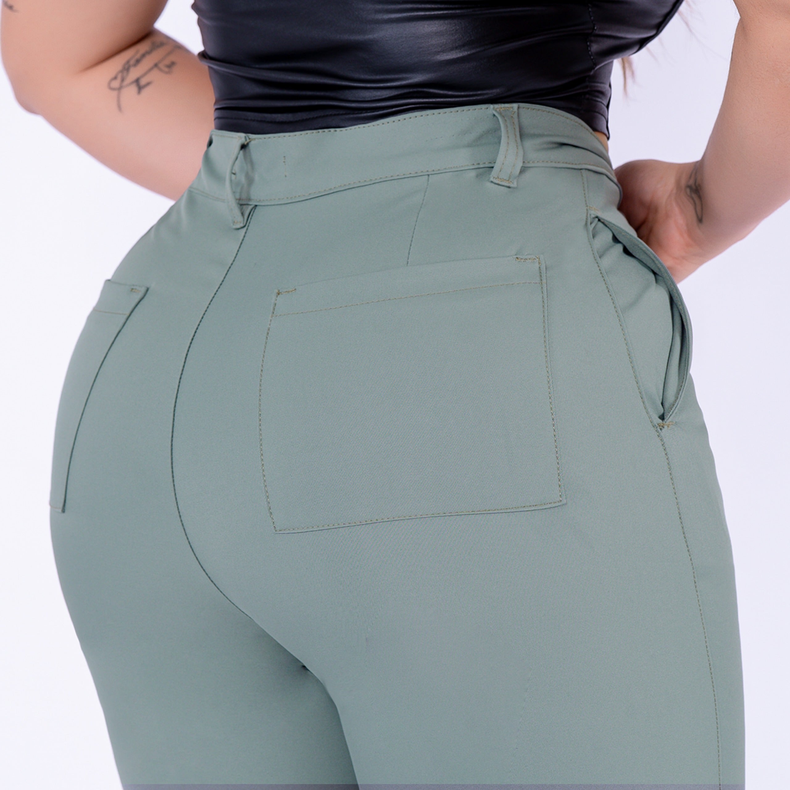 Ref: VI-2780 Pantalón liviano stretch, bota recta, tiro alto, tono verde