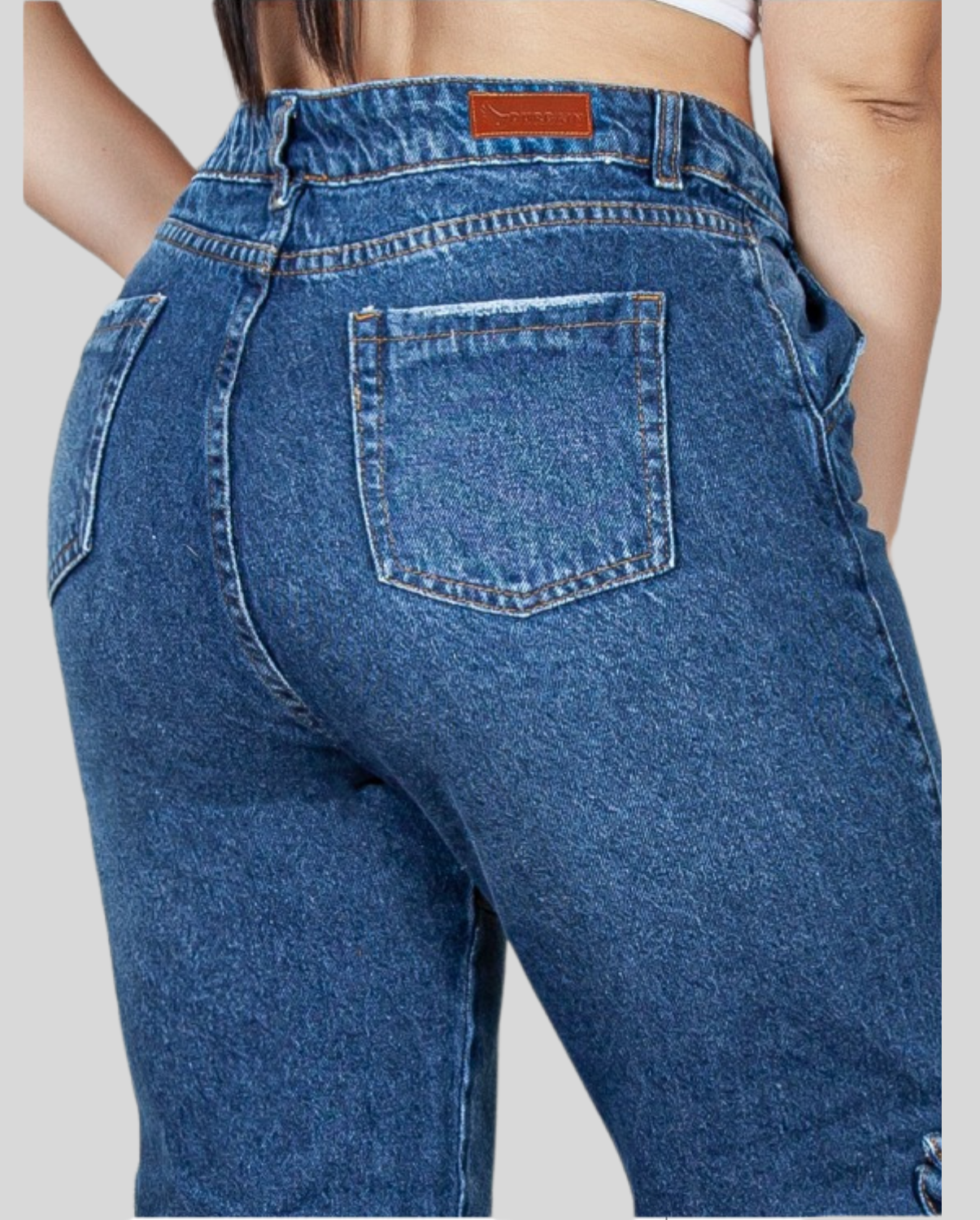 Ref: JC0020 Pantalon cargo, rigido, silueta amplia, tiro alto, diseño con bolsillos frontales